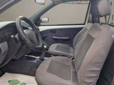 Fiat Strada 1.9 diesel Pick-up (9)