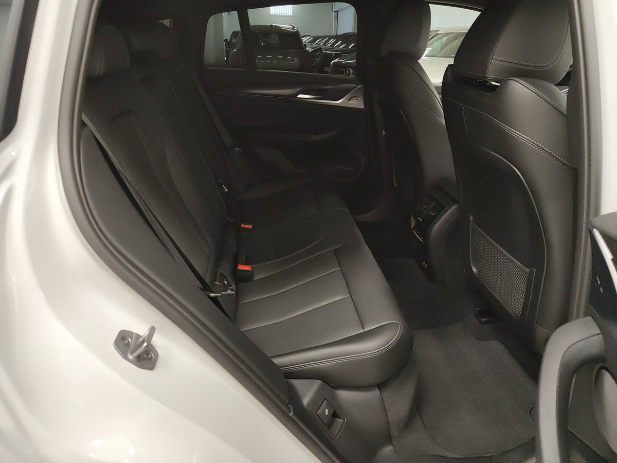 BMW X4 xDrive20iA Msport (7)