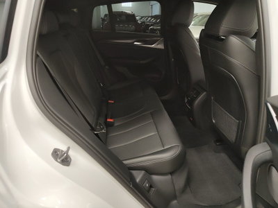 BMW X4 xDrive20iA Msport (7)