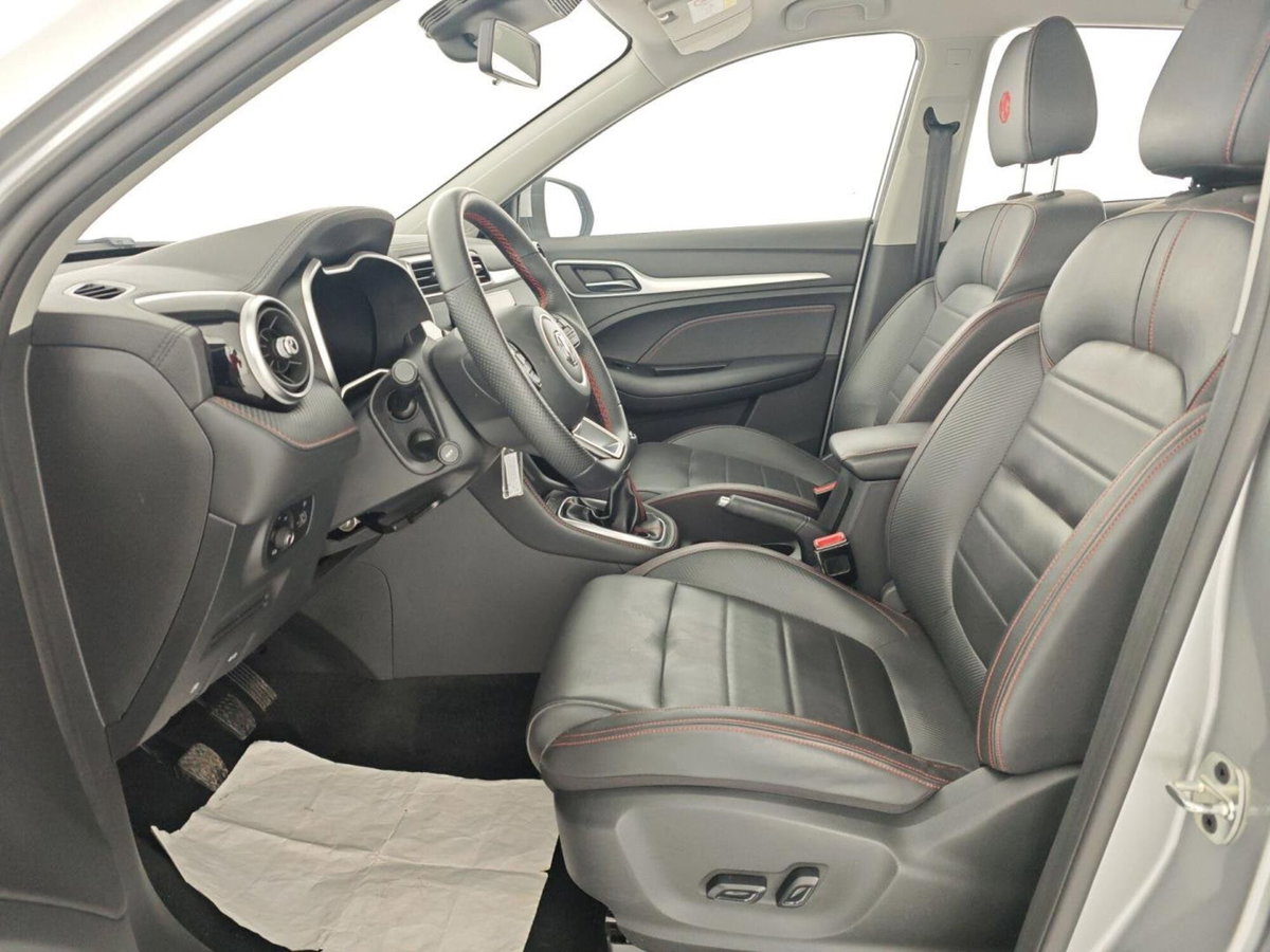 Mg ZS ZS 1.5 Luxury (12)