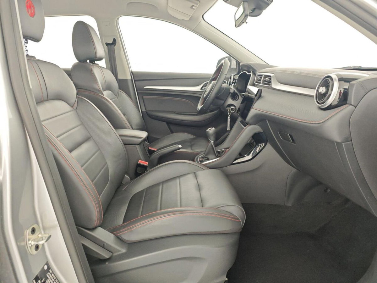 Mg ZS ZS 1.5 Luxury (15)