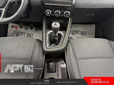 Renault Clio 1.0 tce Techno 90cv (16)