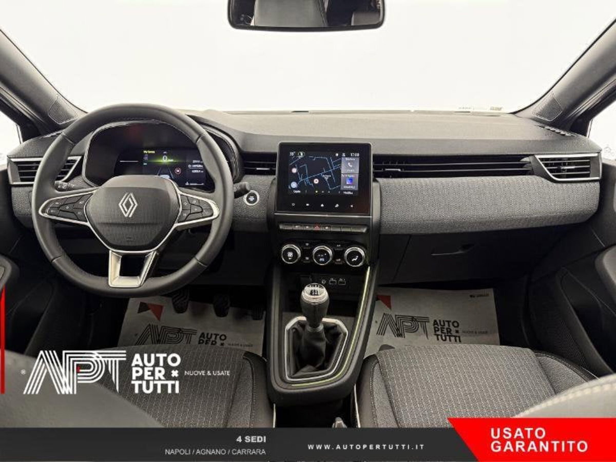Renault Clio 1.0 tce Techno 90cv (17)