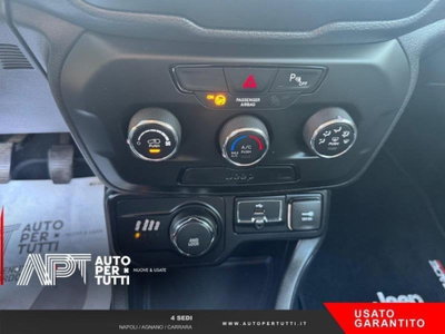 Jeep Renegade 2.0 Mjt 140CV 4WD Active Drive Limited (9)