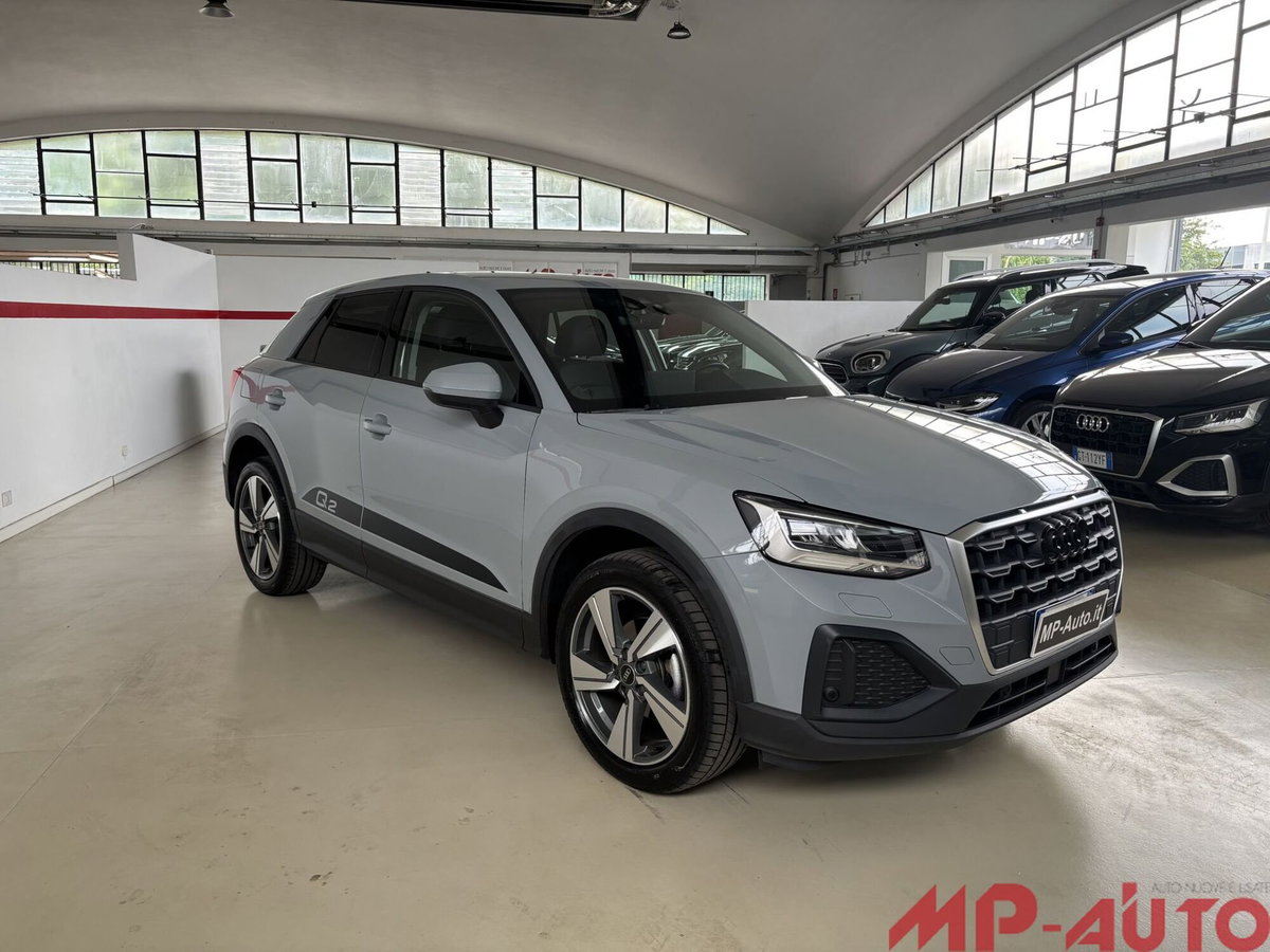 Audi Q2 Q2 35 TFSI S tronic Identity Black (2)