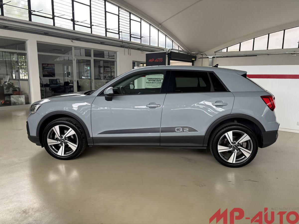 Audi Q2 Q2 35 TFSI S tronic Identity Black (4)