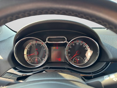 Opel Adam 1.2 70 CV Glam (12)