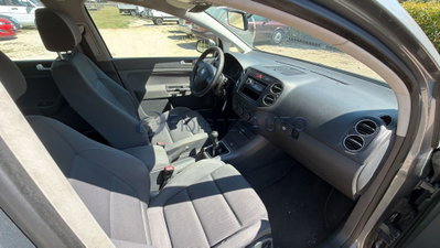 Volkswagen Golf Plus 1.6 16V FSI Sportline (7)