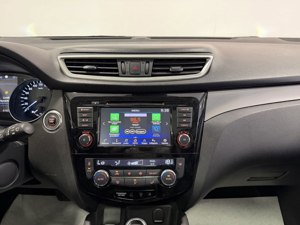 Nissan Qashqai 1.3 DIG-T 160 CV DCT Tekna (16)