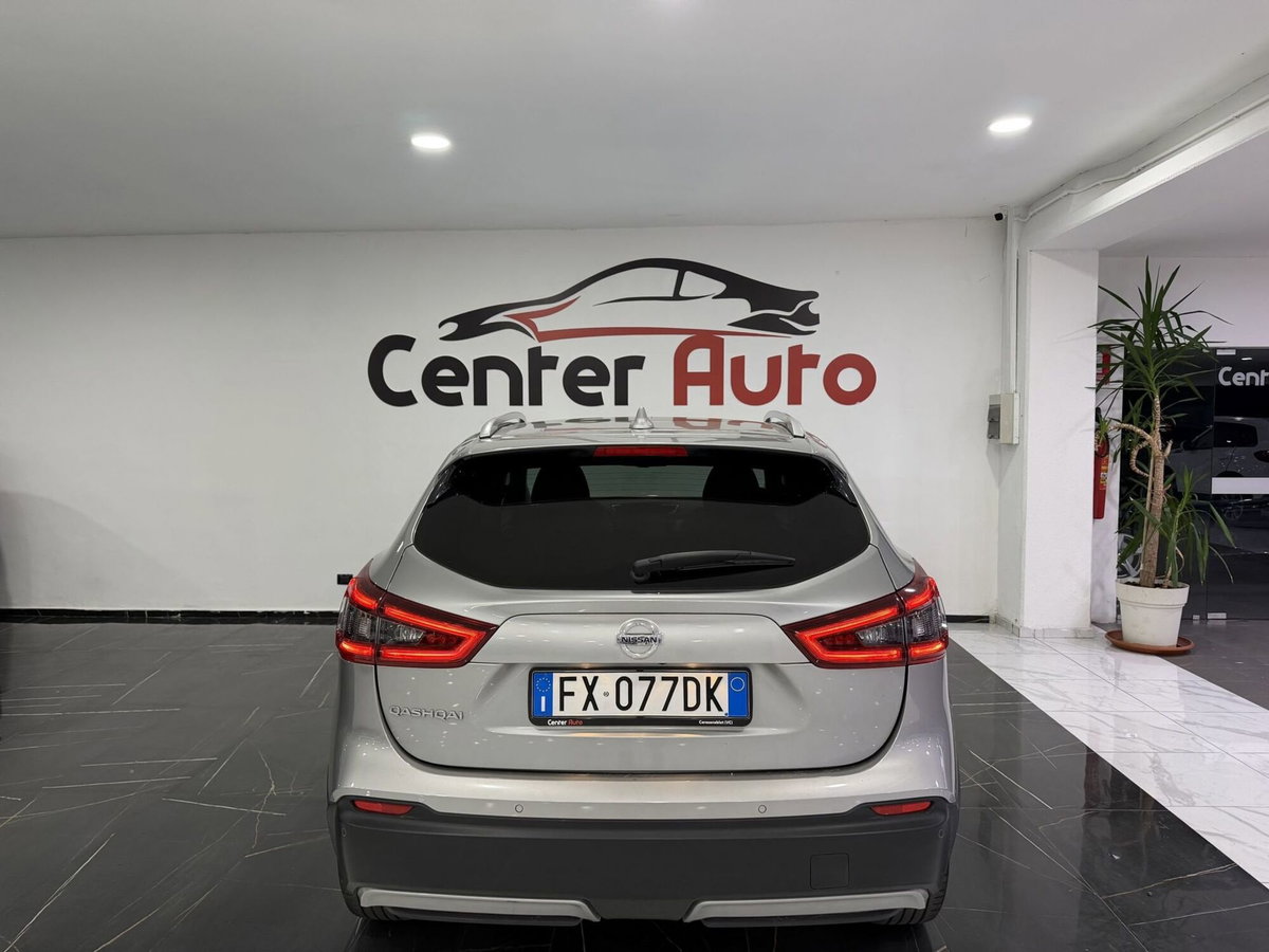Nissan Qashqai 1.3 DIG-T 160 CV DCT Tekna (5)