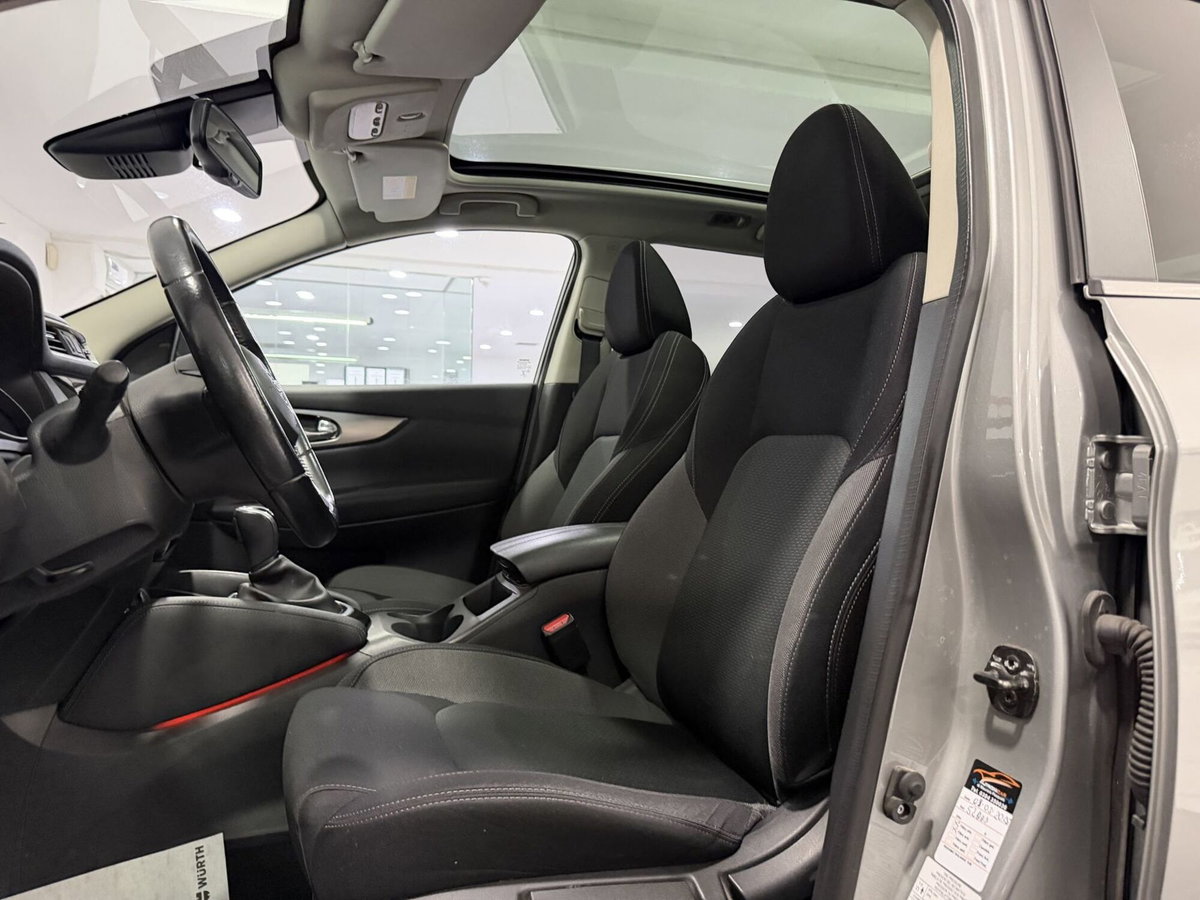 Nissan Qashqai 1.3 DIG-T 160 CV DCT Tekna (8)