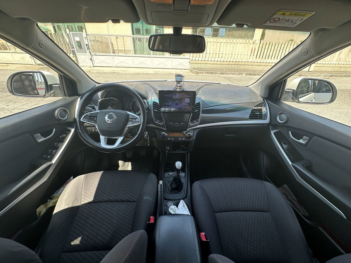 Ssangyong Korando 2.0 2WD MT GPL Limited (13)