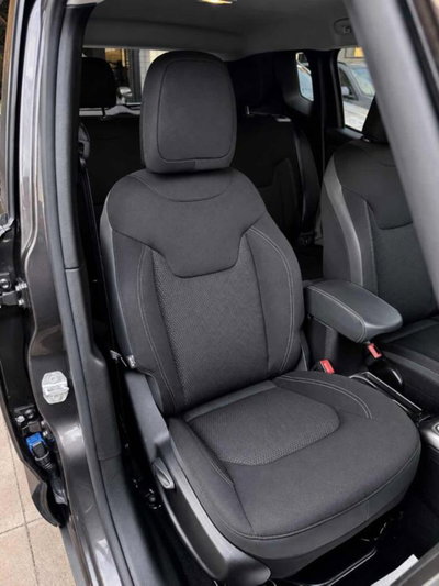 Jeep Renegade 1.6 Mjt 130 CV Limited (17)