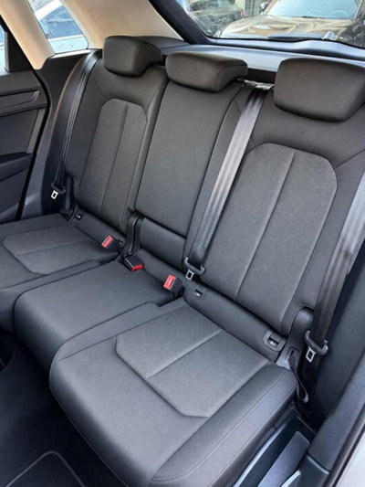 Audi Q3 35 TDI quattro S tronic Business (19)