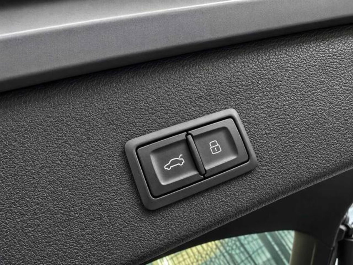 Audi Q3 35 TDI quattro S tronic Business (7)