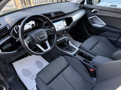 Audi Q3 35 TDI quattro S tronic Business (9)