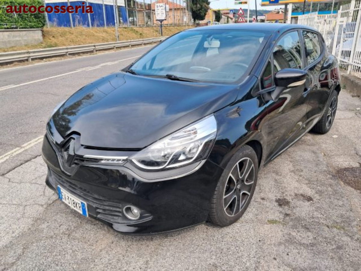 Renault Clio 1.2 16V 5 porte (2)