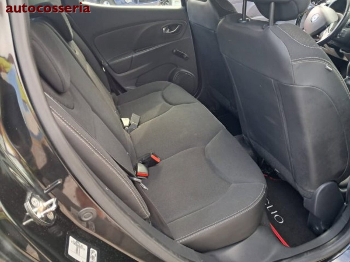 Renault Clio 1.2 16V 5 porte (6)