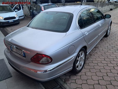 Jaguar X-Type 2.5 V6 24V cat (2)