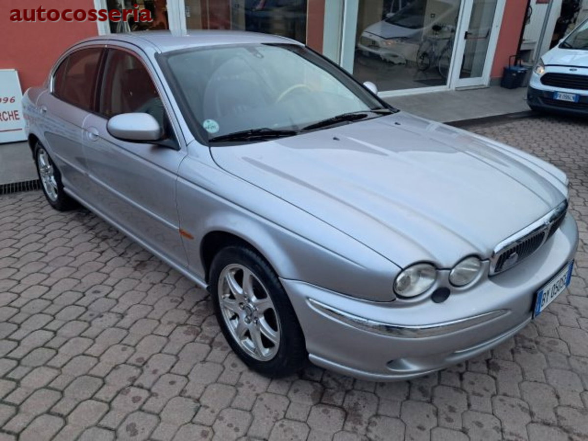 Jaguar X-Type 2.5 V6 24V cat (4)
