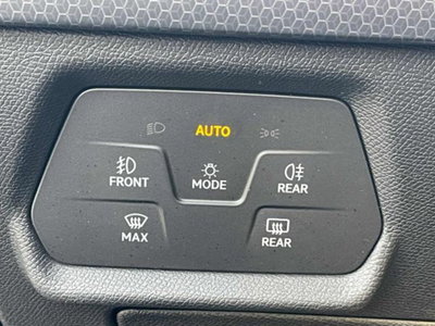 SEAT Leon ST Sportstourer 2.0 tdi Style 150cv dsg (12)
