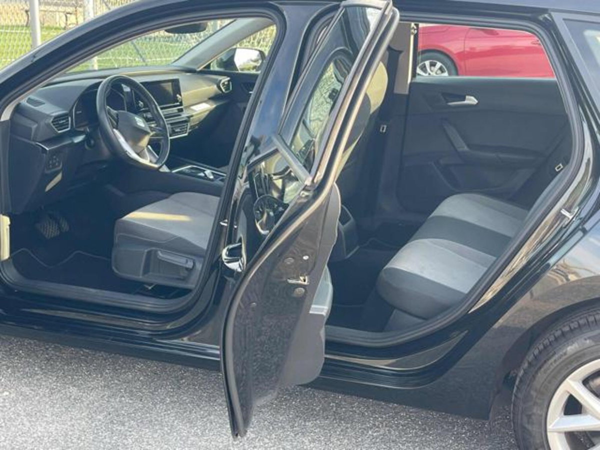 SEAT Leon ST Sportstourer 2.0 tdi Style 150cv dsg (18)