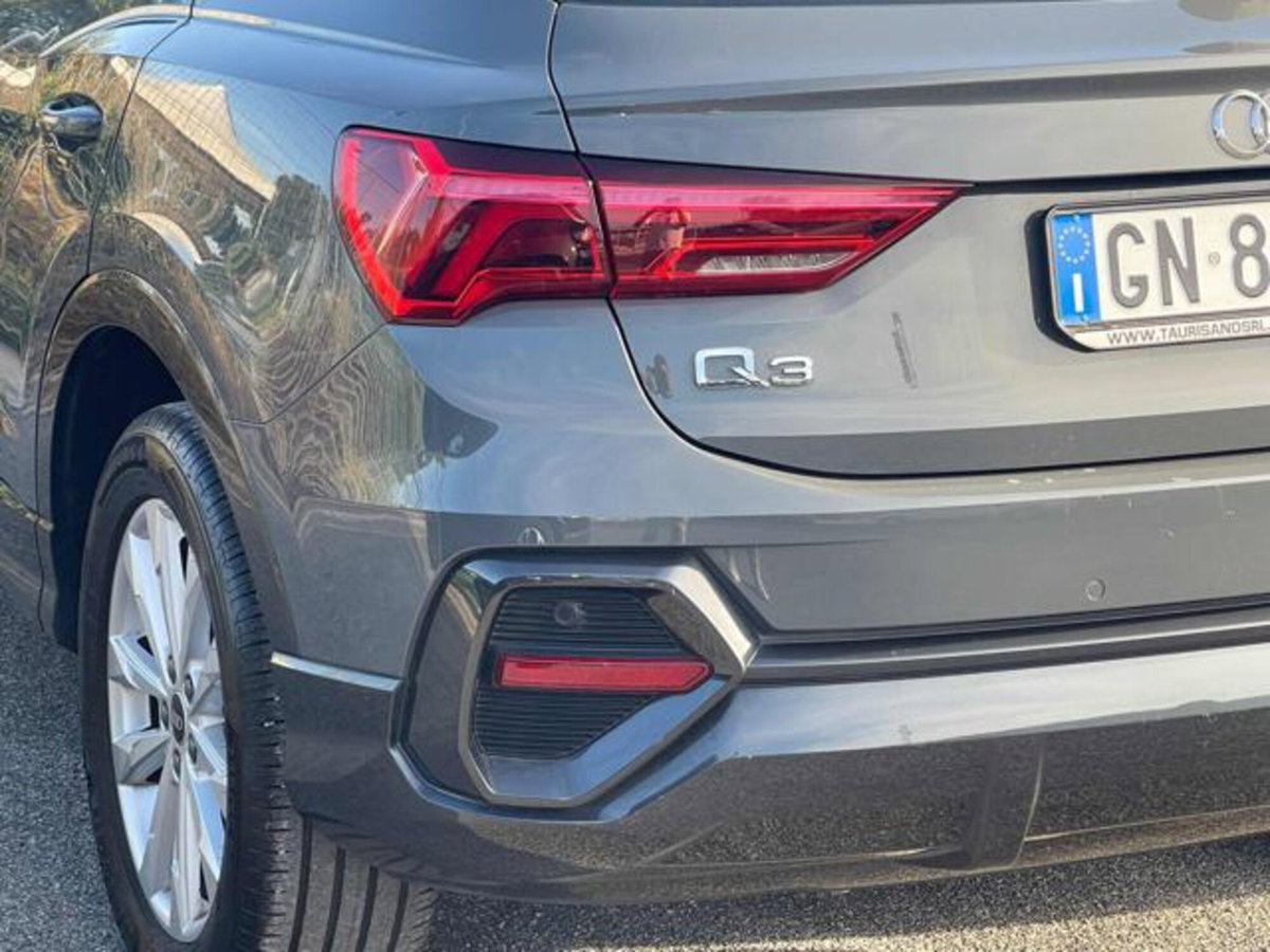 Audi Q3 Sportback 35 TDI quattro S tronic Business Plus (7)