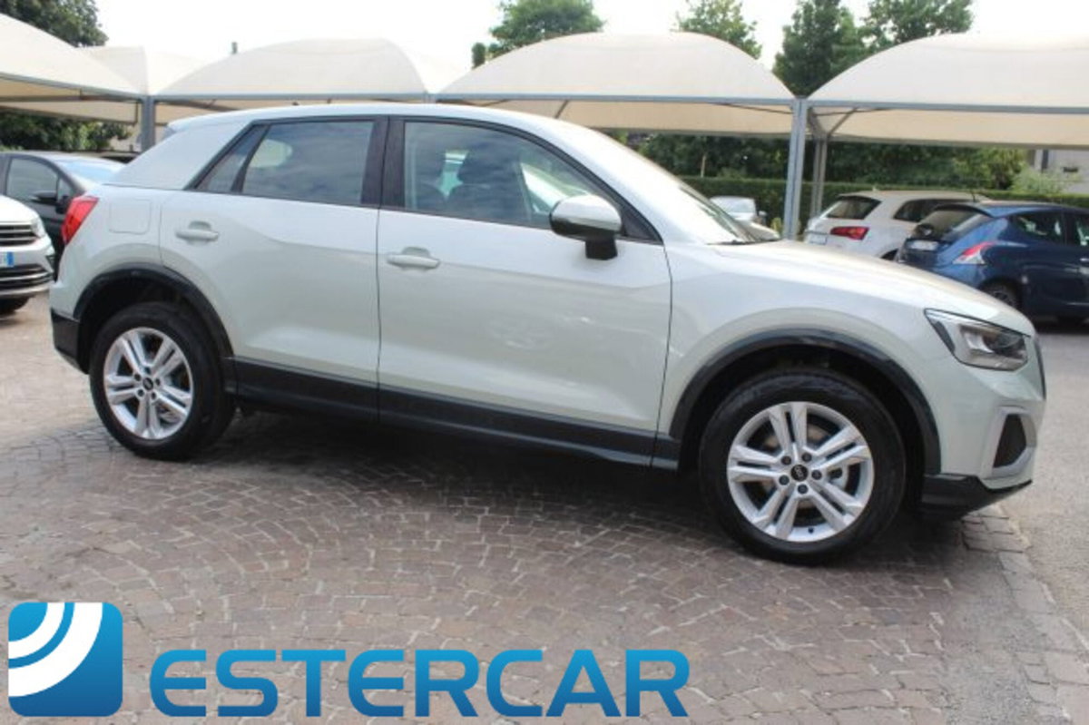Audi Q2 Q2 35 TFSI S tronic Business (8)