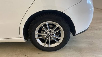 Mercedes-Benz Classe B 180 d Sport (13)