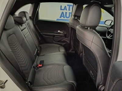 Mercedes-Benz Classe B 180 d Sport (17)