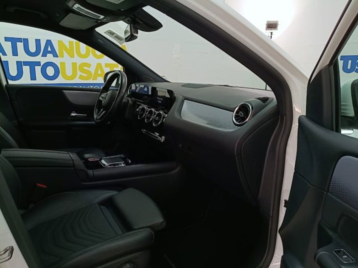 Mercedes-Benz Classe B 180 d Sport (18)