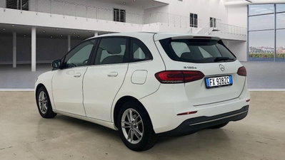 Mercedes-Benz Classe B 180 d Sport (4)
