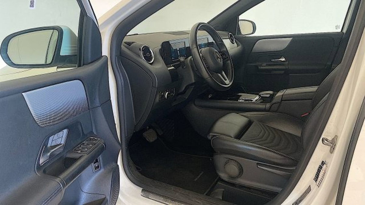 Mercedes-Benz Classe B 180 d Sport (6)