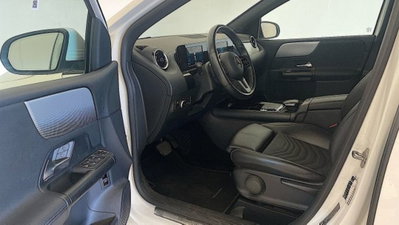 Mercedes-Benz Classe B 180 d Sport (6)