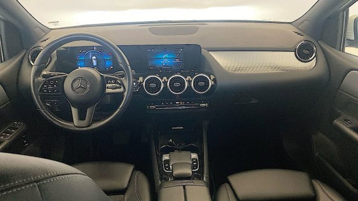 Mercedes-Benz Classe B 180 d Sport (7)
