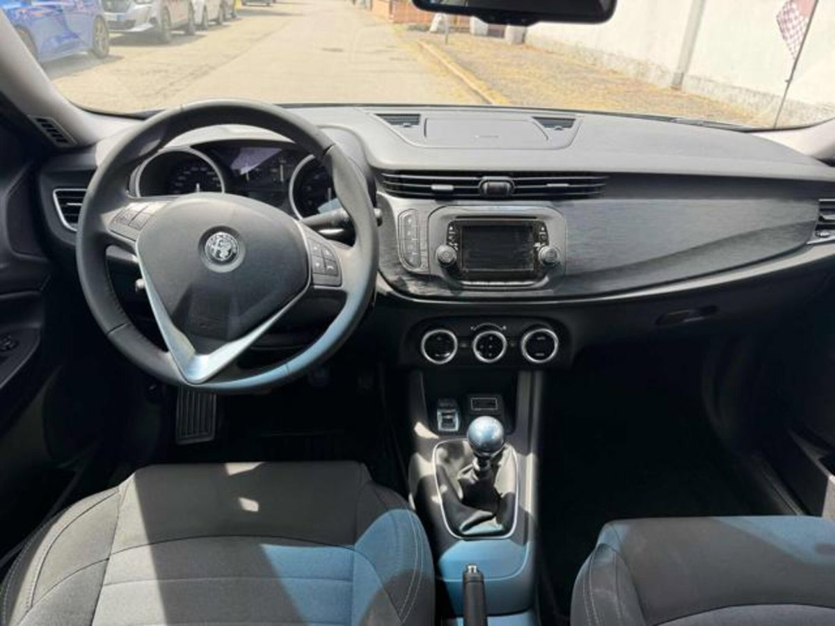 Alfa Romeo Giulietta 1.4 Turbo Giulietta Gpl 120cv (11)