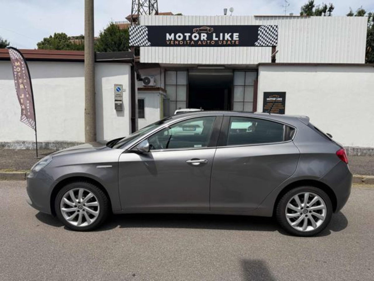 Alfa Romeo Giulietta 1.4 Turbo Giulietta Gpl 120cv (12)