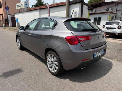 Alfa Romeo Giulietta 1.4 Turbo Giulietta Gpl 120cv (2)