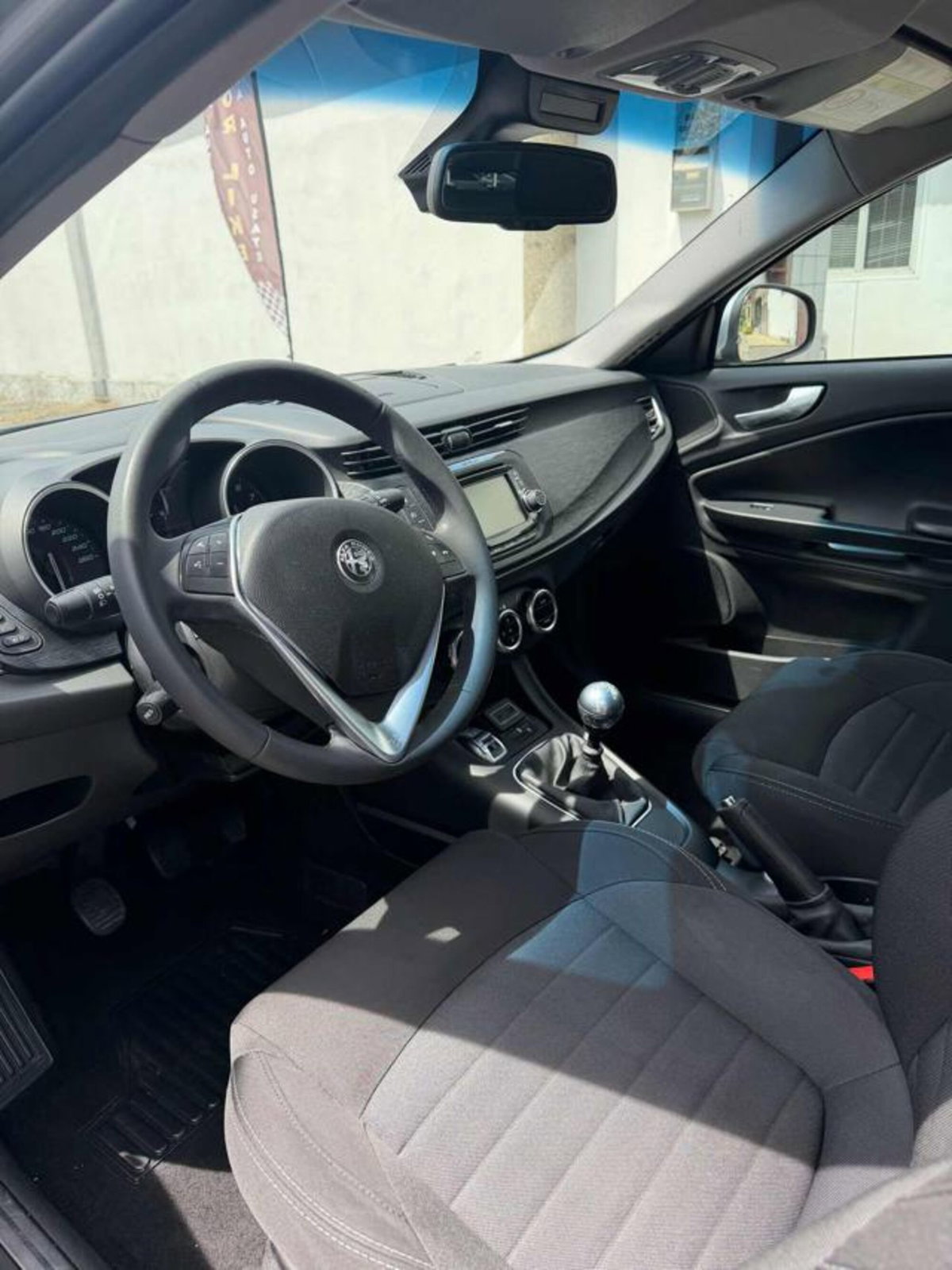 Alfa Romeo Giulietta 1.4 Turbo Giulietta Gpl 120cv (8)