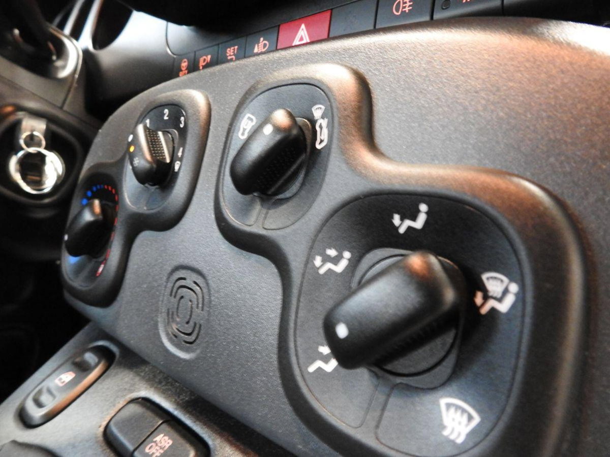 Fiat Panda 1.0 firefly hybrid s&s 70cv 5p.ti (10)