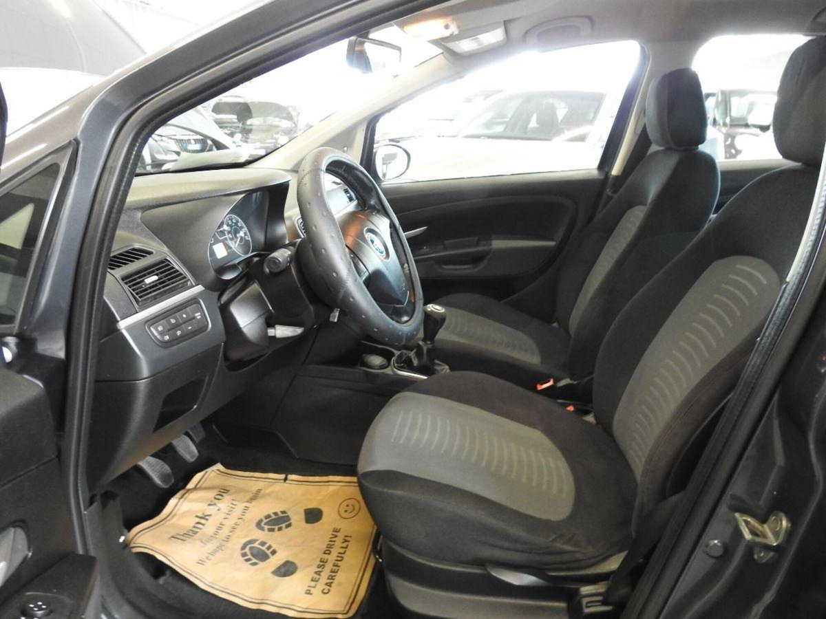 Fiat Grande Punto 1.3 MJT 75 CV 5 porte Actual (17)