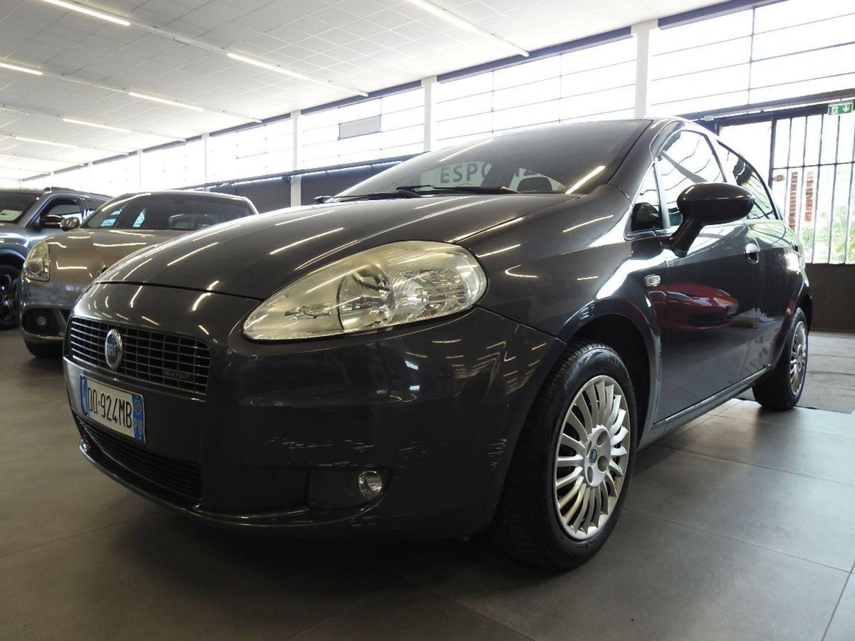 Fiat Grande Punto 1.3 MJT 75 CV 5 porte Actual (5)