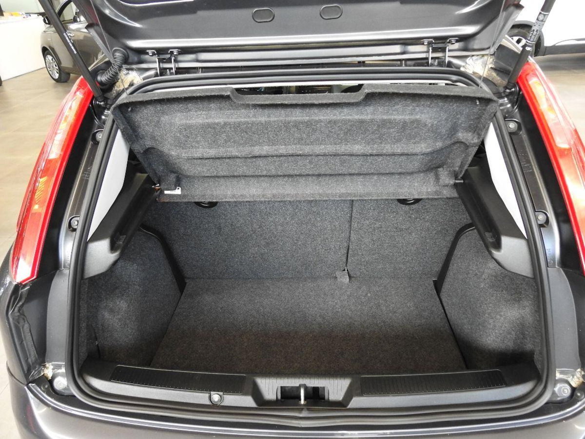 Fiat Grande Punto 1.3 MJT 75 CV 5 porte Actual (9)