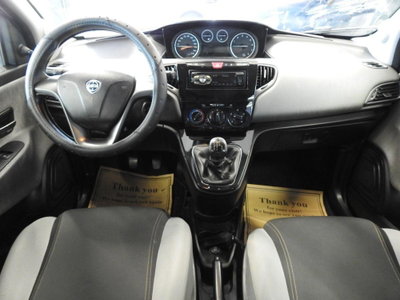 Lancia Ypsilon 1.2 69 CV 5 porte GPL Ecochic Gold (16)