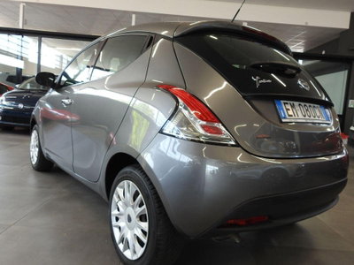 Lancia Ypsilon 1.2 69 CV 5 porte GPL Ecochic Gold (4)