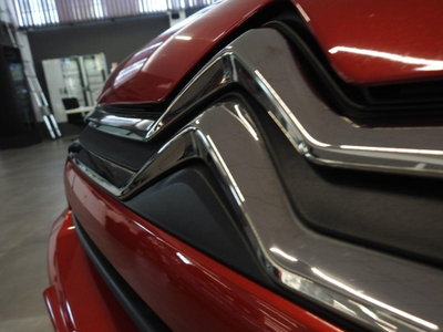 Citroen C4 PureTech 130 S&S EAT8 Shine (11)