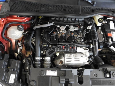 Citroen C4 PureTech 130 S&S EAT8 Shine (15)