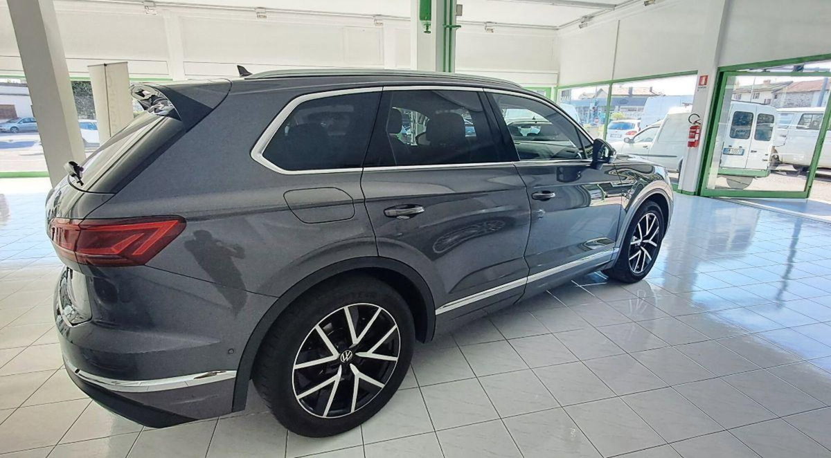 Volkswagen Touareg 3.0 V6 TDI SCR Advanced (4)