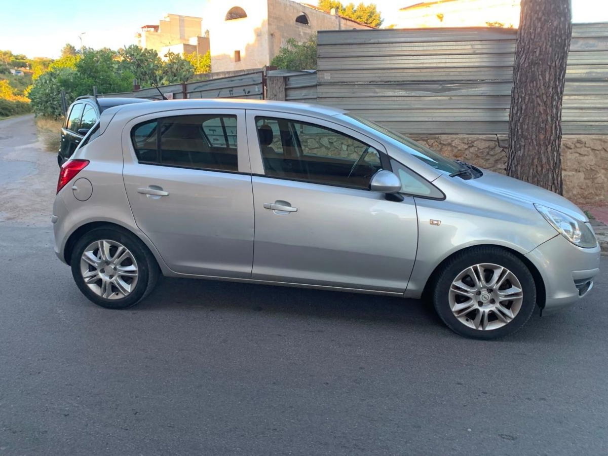 Opel Corsa 1.3 CDTI 90CV 5 porte Enjoy (5)