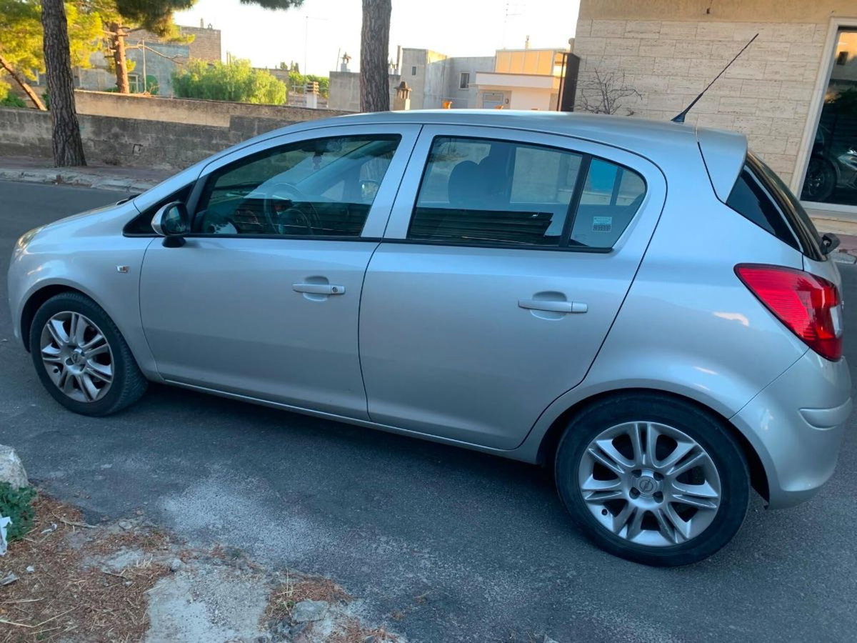Opel Corsa 1.3 CDTI 90CV 5 porte Enjoy (7)